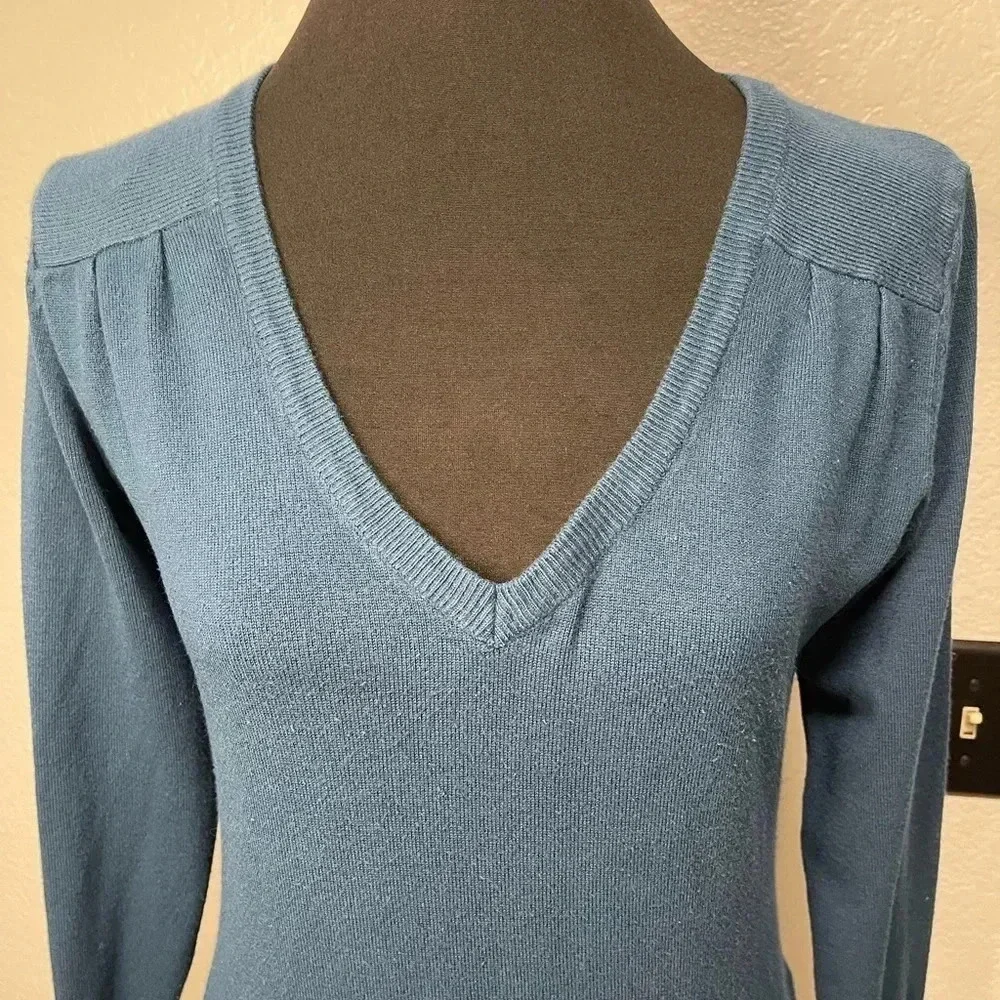 Forever 21 Dark Teal Vneck Sweater LARGE